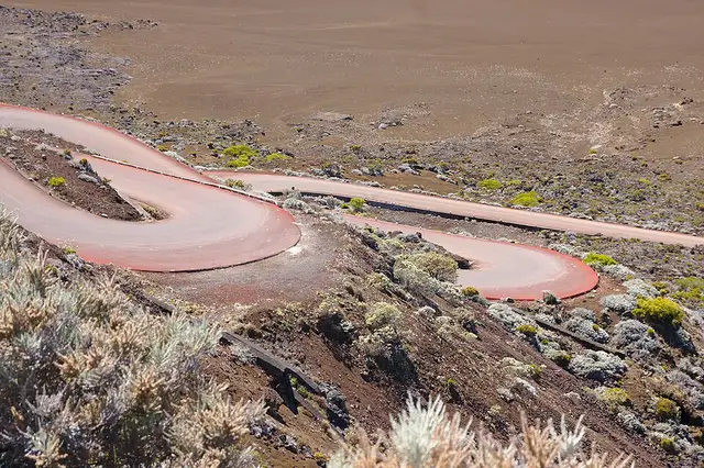 Lacets route Pas des Sables