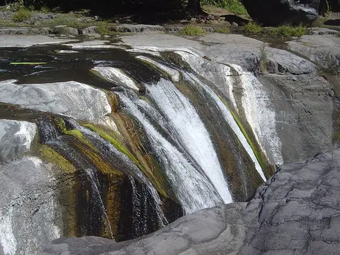 Cascade des Trois Roches